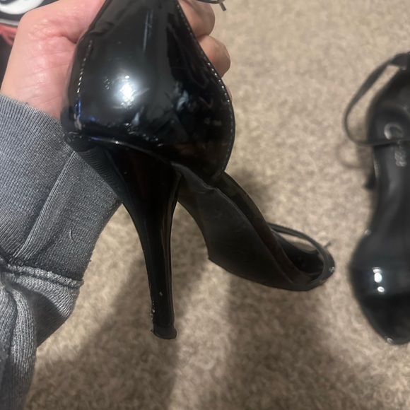 USED CANDIES ANKLE STRAP HEEL SIZE 8 - Picture 2 of 4